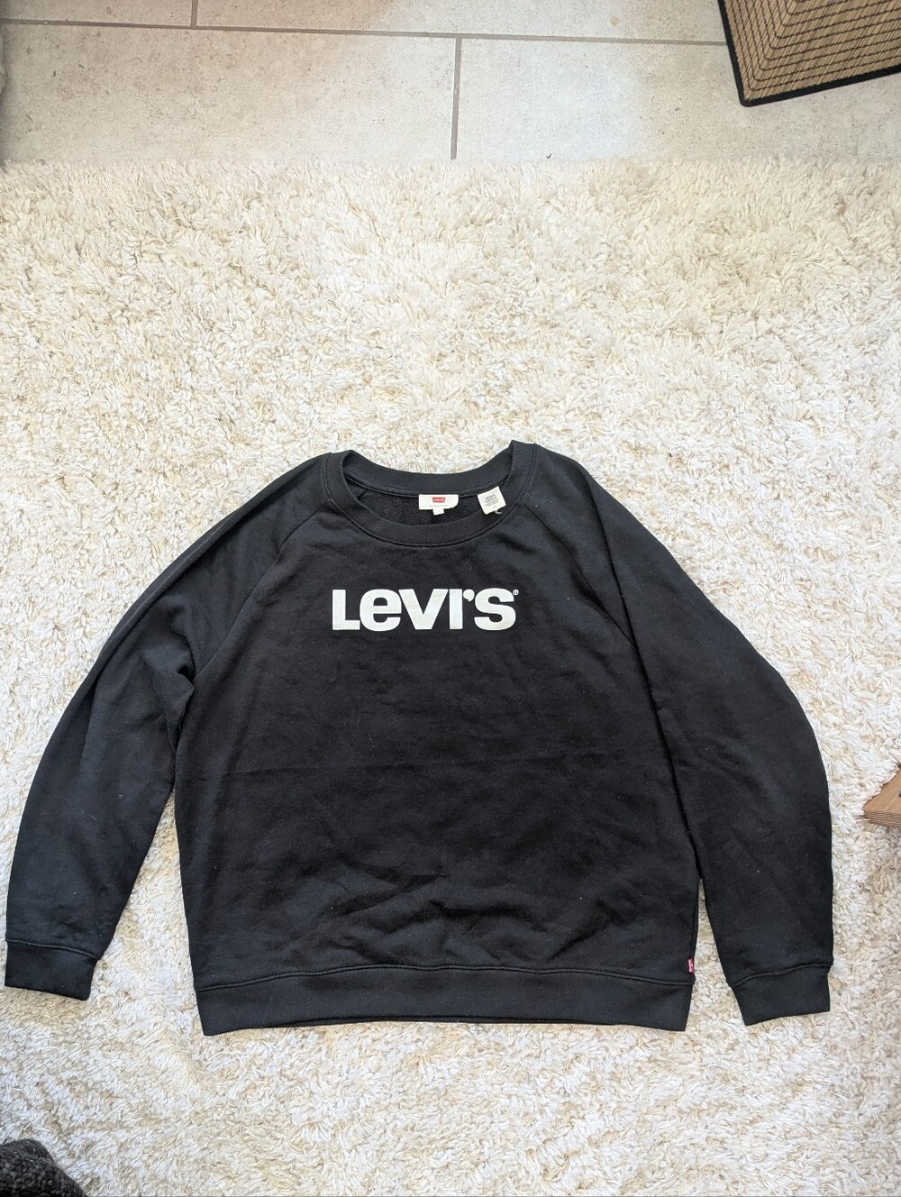 Levi's Women's Black Crewneck Sweatshirt with Silver Logo